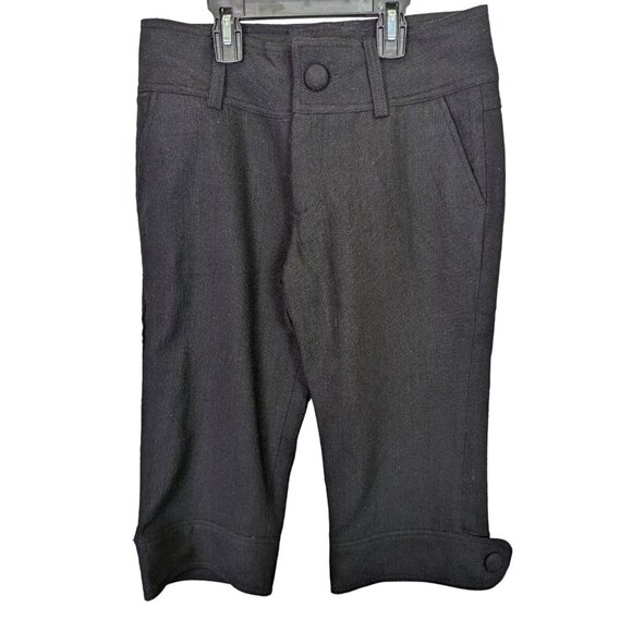 Tulle Pants - TULLE Capri Pants Women's size 2 Wool Blend Lined Hip Funky Button Knee Pant